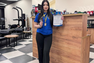 Студентка ІЗДН Дарина Глущенко виборола першість на Чемпіонаті України з пауерліфтингу