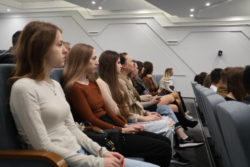 Випуск бакалаврів інституту заочного та дистанційного навчання-фото