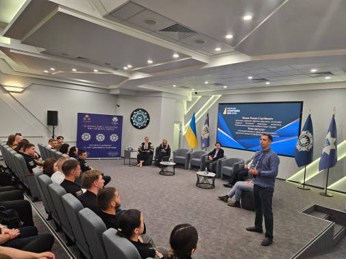 Юридична професія сьогодні: компетентності, виклики, перспективи-фото