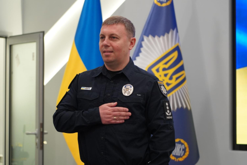 Випуск бакалаврів спеціальності «Право»: дипломи, відзнаки та слова вдячності захисникам України-фото